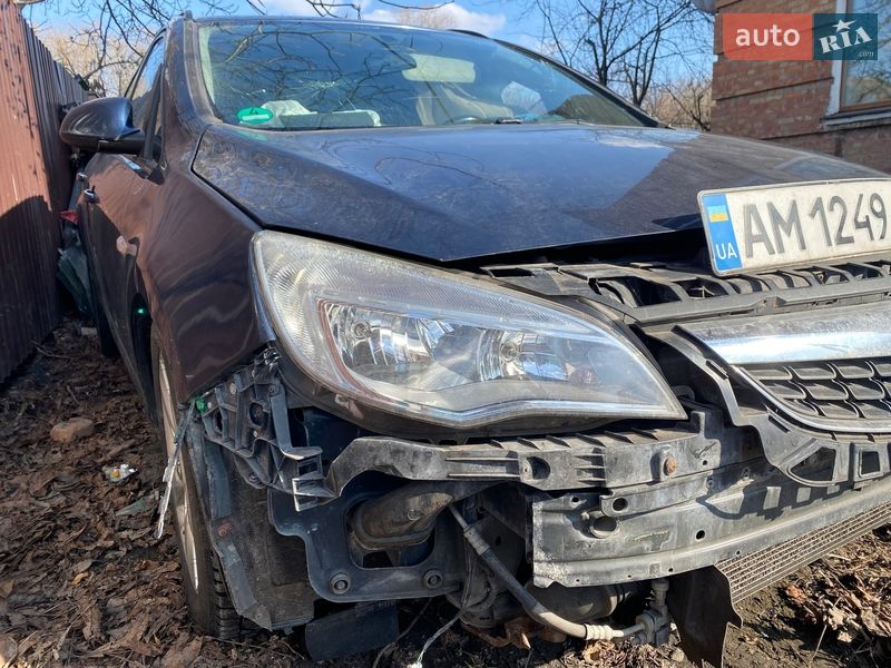 Универсал Opel Astra 2012 в Бердичеве