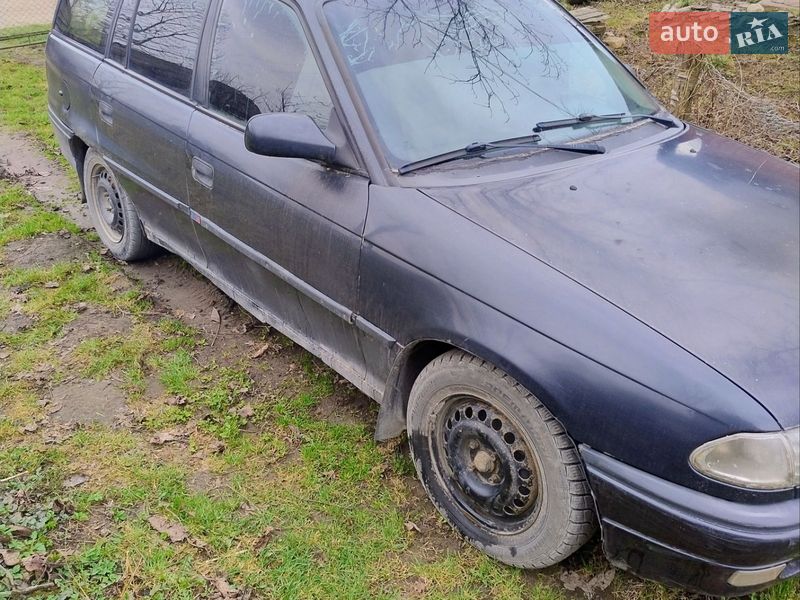 Универсал Opel Astra 1997 в Галиче