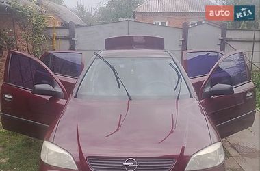 Седан Opel Astra 2007 в Недригайлове