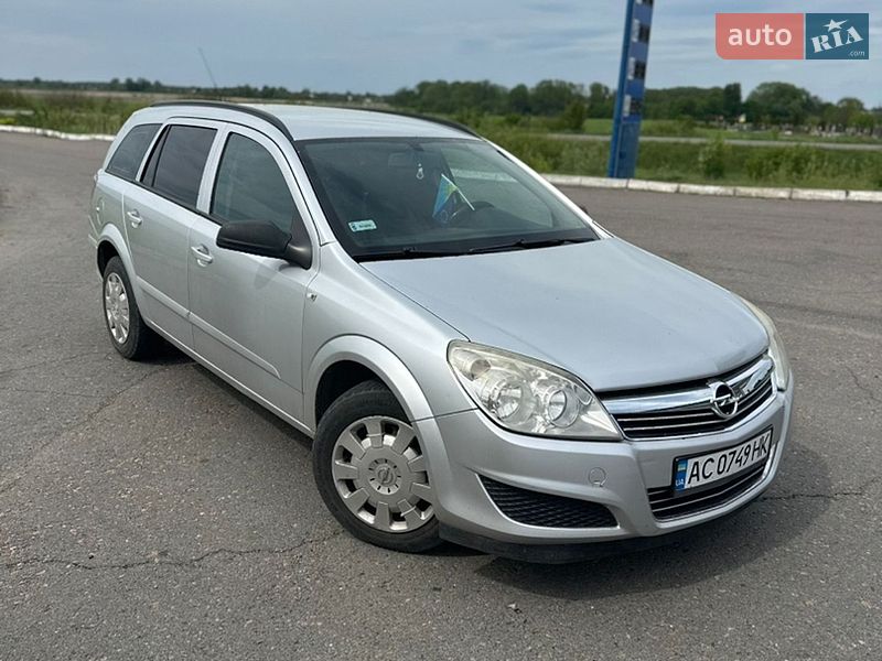 Универсал Opel Astra 2008 в Лукове Универсал Opel Astra 2008 в Лукове