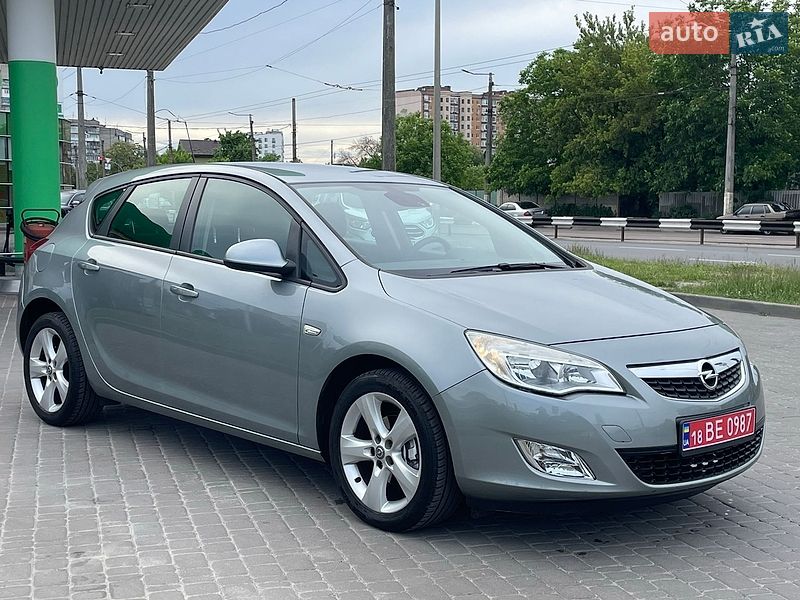 Хэтчбек Opel Astra 2010 в Житомире Хэтчбек Opel Astra 2010 в Житомире