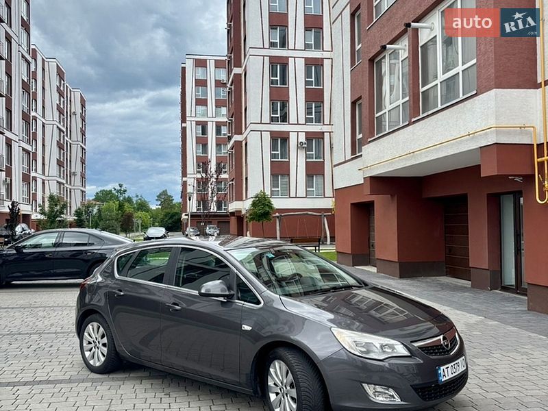 Хэтчбек Opel Astra 2010 в Ивано-Франковске Хэтчбек Opel Astra 2010 в Ивано-Франковске