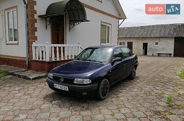 Седан Opel Astra 1999 в Залещиках