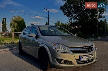 Хэтчбек Opel Astra 2007 в Ирпене