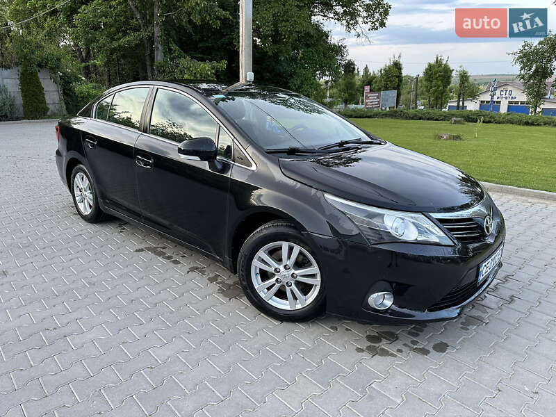 Седан Toyota Avensis 2012 в Кицмани