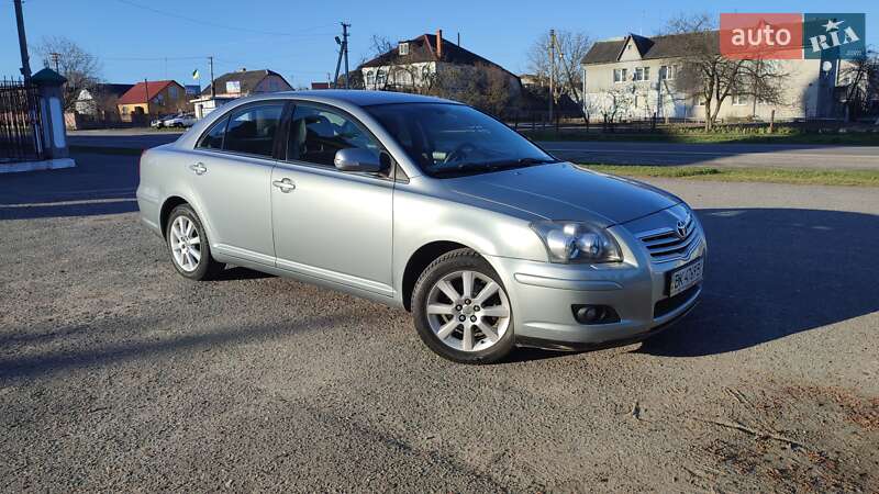Седан Toyota Avensis 2008 в Дубно Седан Toyota Avensis 2008 в Дубно