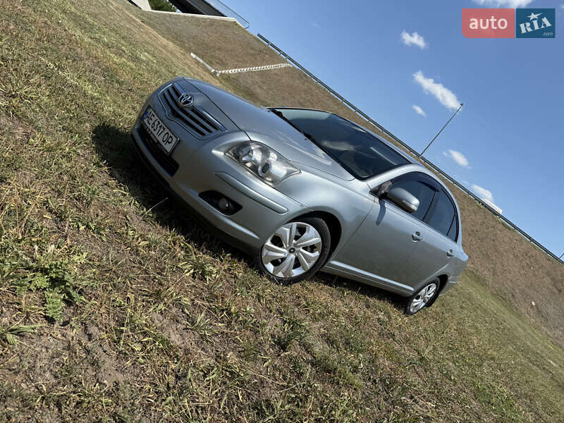 Седан Toyota Avensis 2007 в Днепре