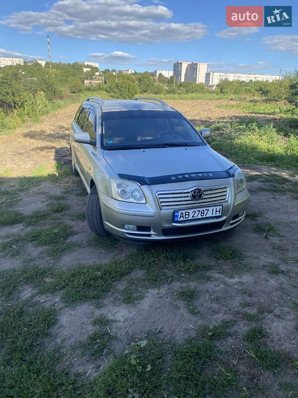 Универсал Toyota Avensis 2003 в Тетиеве