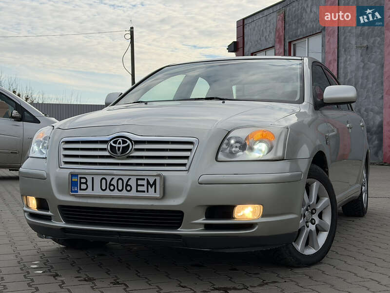 Седан Toyota Avensis 2003 в Лубнах Седан Toyota Avensis 2003 в Лубнах