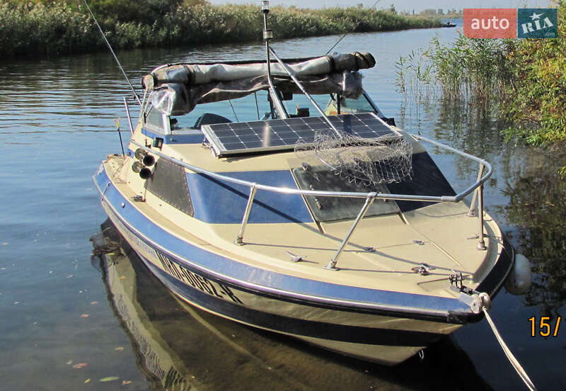 Катер Glastron Aventura 1989 в Николаеве