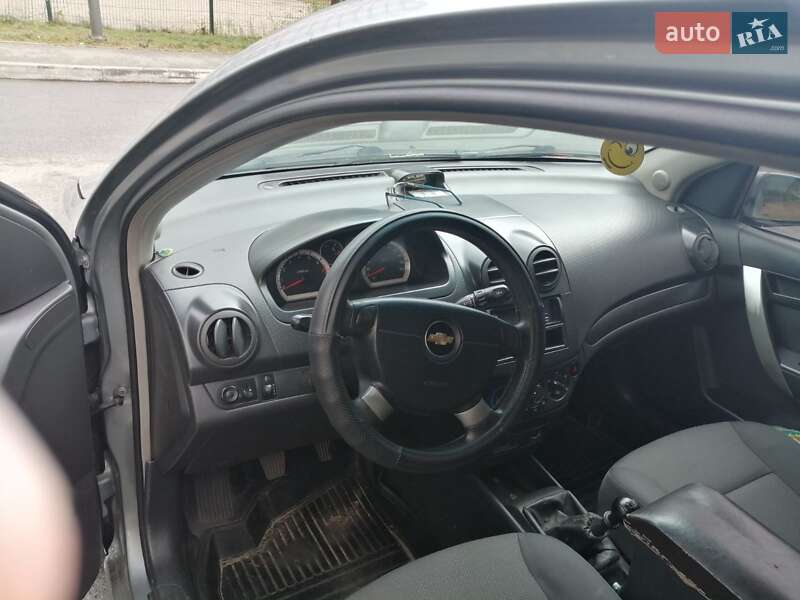 Седан Chevrolet Aveo 2011 в Буче