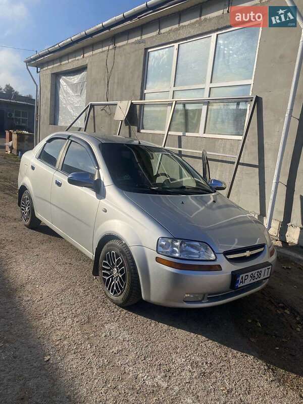 Седан Chevrolet Aveo 2005 в Запорожье