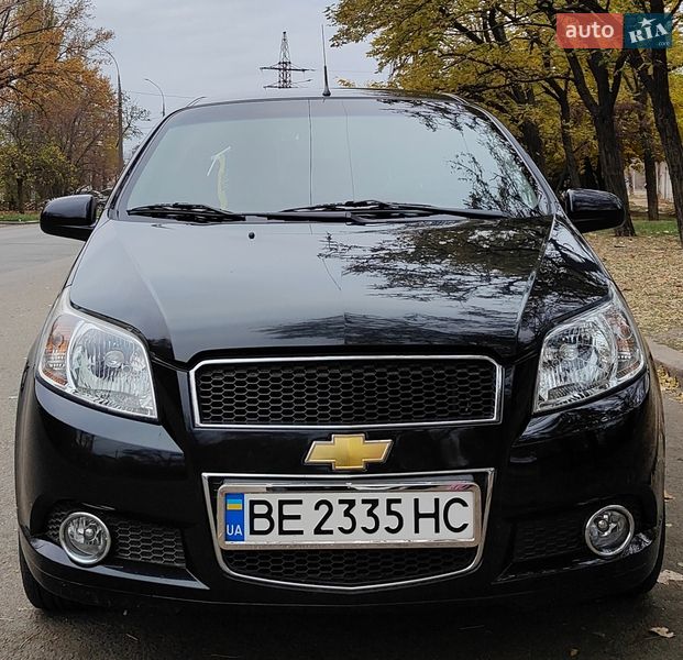 Хэтчбек Chevrolet Aveo 2011 в Николаеве