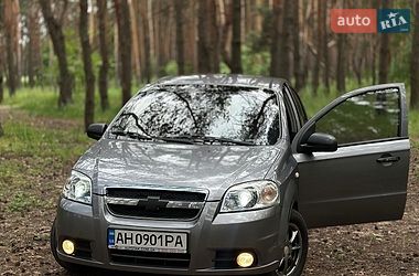Седан Chevrolet Aveo 2011 в Соленом