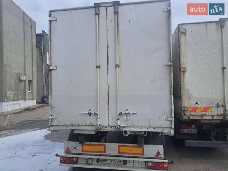 Тентованный борт (штора) - прицеп Schmitz Cargobull AWF 18 2006 в Запорожье