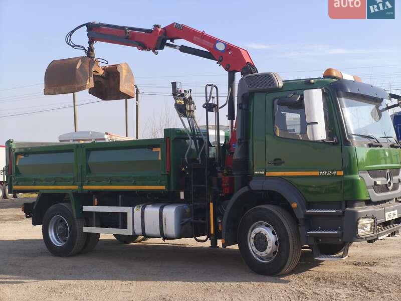 Кран-манипулятор Mercedes-Benz Axor 2011 в Бучаче