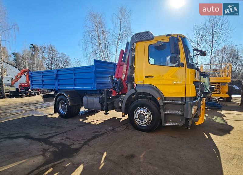 Самоскид Mercedes-Benz Axor 2010 в Житомирі