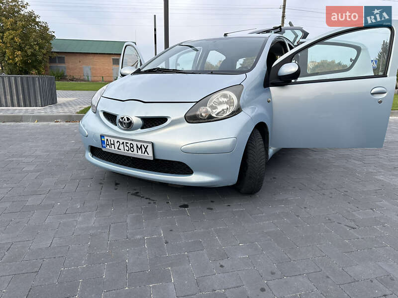 Хэтчбек Toyota Aygo 2005 в Лубнах Хэтчбек Toyota Aygo 2005 в Лубнах