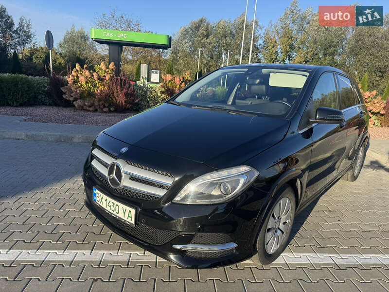 Хэтчбек Mercedes-Benz B-Class 2016 в Хмельницком