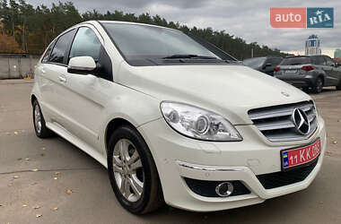 Хэтчбек Mercedes-Benz B-Class 2011 в Киеве Хэтчбек Mercedes-Benz B-Class 2011 в Киеве