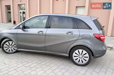 Хетчбек Mercedes-Benz B-Class 2015 в Львові Хетчбек Mercedes-Benz B-Class 2015 в Львові