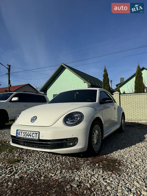 Хэтчбек Volkswagen Beetle 2011 в Ивано-Франковске