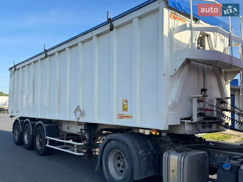 Бортовой полуприцеп Benalu Benalu 2001 в Виннице