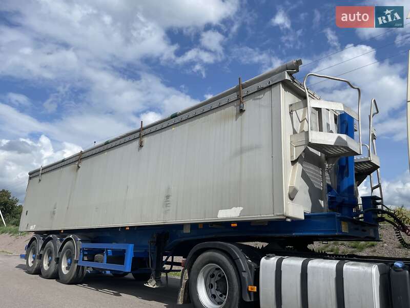 Самосвал полуприцеп Benalu Bencere 2008 в Львове