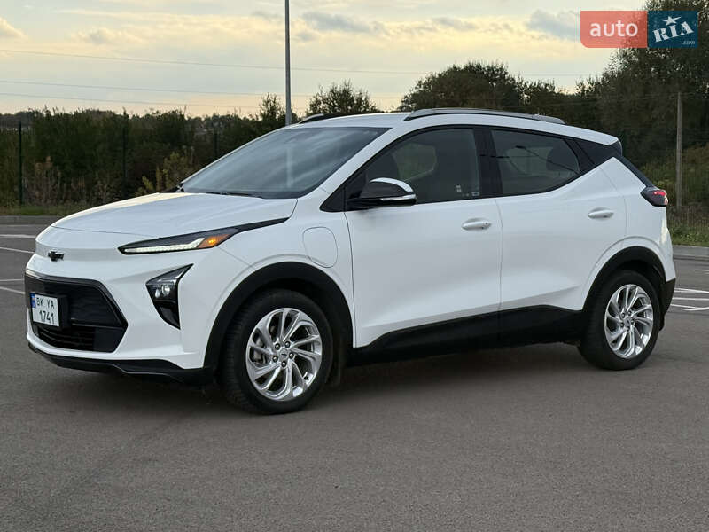 Хэтчбек Chevrolet Bolt EUV 2023 в Ровно