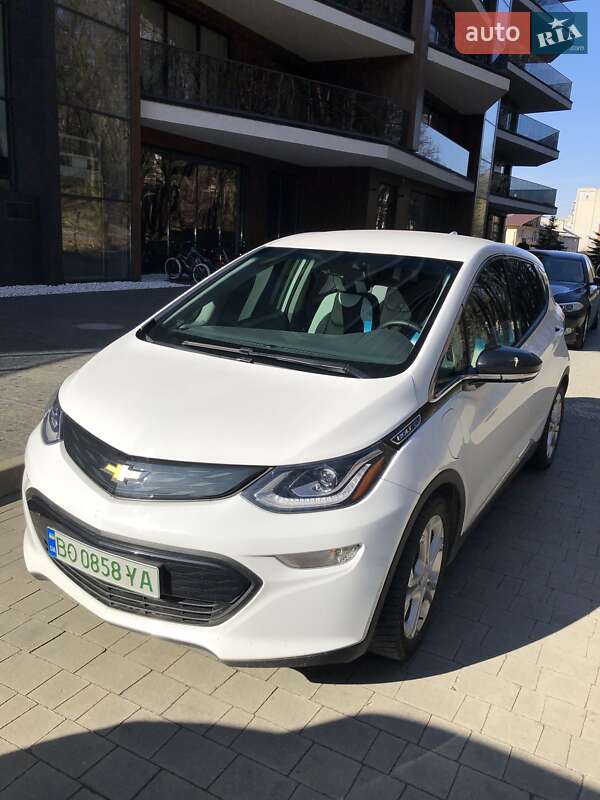 Хэтчбек Chevrolet Bolt EV 2019 в Львове Хэтчбек Chevrolet Bolt EV 2019 в Львове