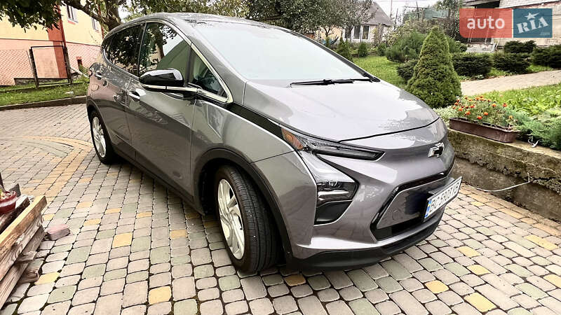 Хэтчбек Chevrolet Bolt EV 2022 в Львове Хэтчбек Chevrolet Bolt EV 2022 в Львове