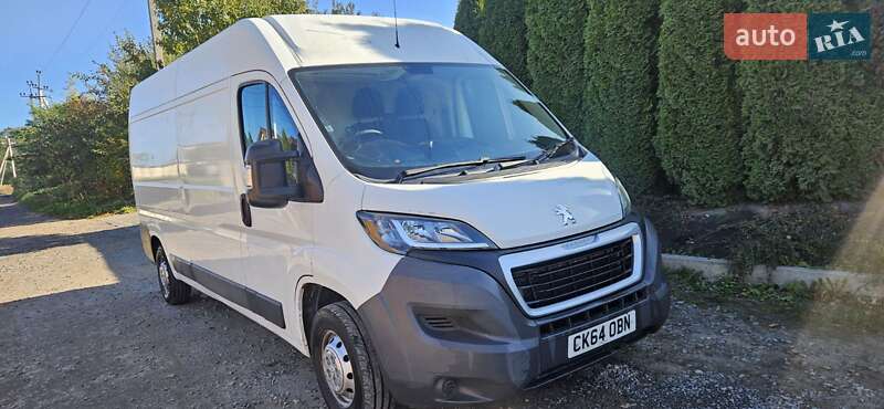 Грузовой фургон Peugeot Boxer 2015 в Самборе