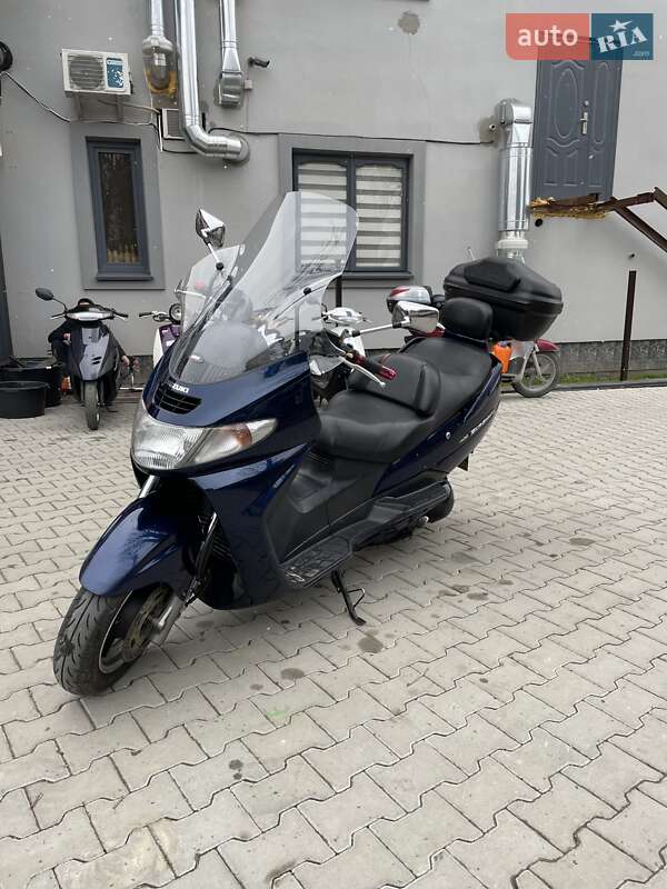 Макси-скутер Suzuki Burgman 2002 в Самборе