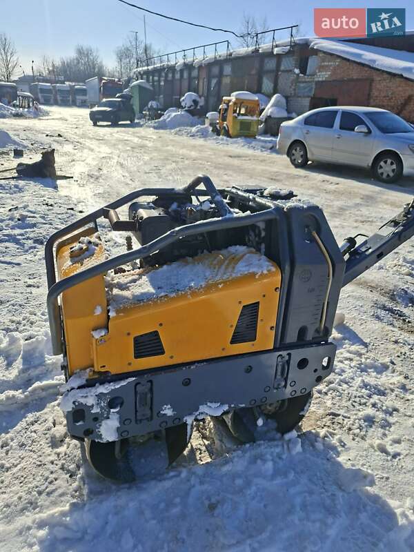 Дорожный каток Bomag BW 2018 в Львове