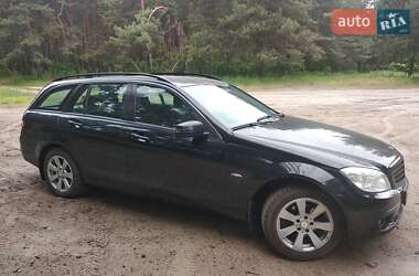 Универсал Mercedes-Benz C-Class 2010 в Царичанке