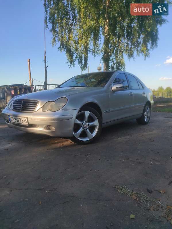 Седан Mercedes-Benz C-Class 2000 в Умани