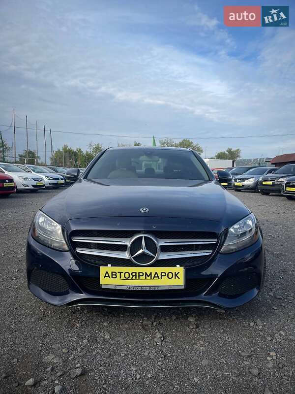 Седан Mercedes-Benz C-Class 2018 в Ужгороде