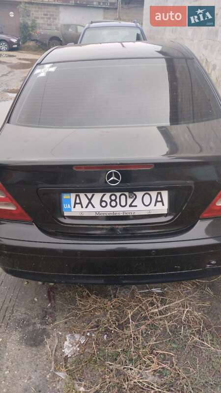 Седан Mercedes-Benz C-Class 2002 в Харькове