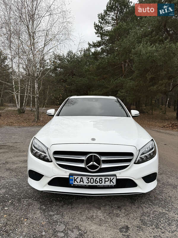 Седан Mercedes-Benz C-Class 2018 в Киеве