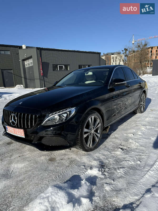 Седан Mercedes-Benz C-Class 2015 в Львове