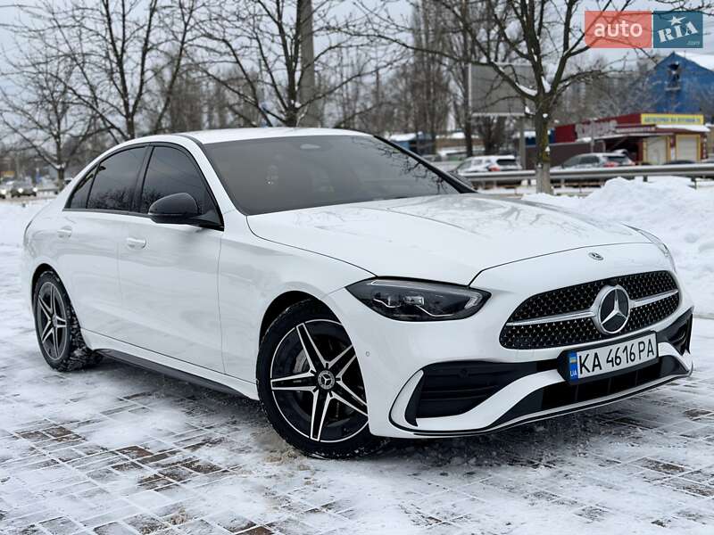 Седан Mercedes-Benz C-Class 2022 в Киеве