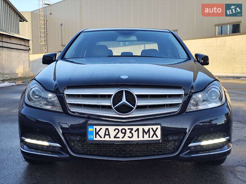 Седан Mercedes-Benz C-Class 2012 в Киеве Седан Mercedes-Benz C-Class 2012 в Киеве