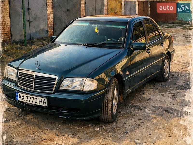 Седан Mercedes-Benz C-Class 1998 в Львове