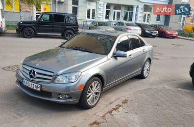Седан Mercedes-Benz C-Class 2010 в Киеве
