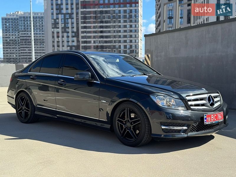 Седан Mercedes-Benz C-Class 2012 в Києві