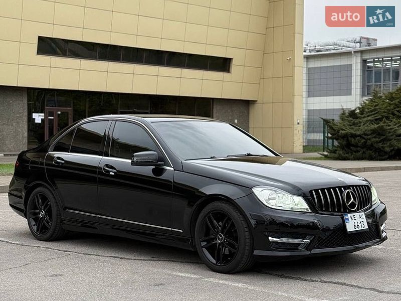 Седан Mercedes-Benz C-Class 2011 в Запорожье