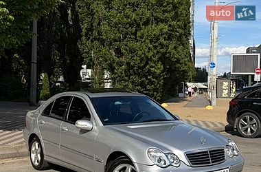 Седан Mercedes-Benz C-Class 2003 в Києві