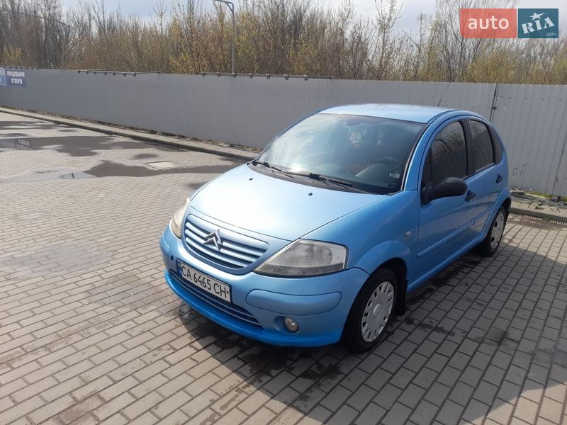Хэтчбек Citroen C3 2004 в Смеле