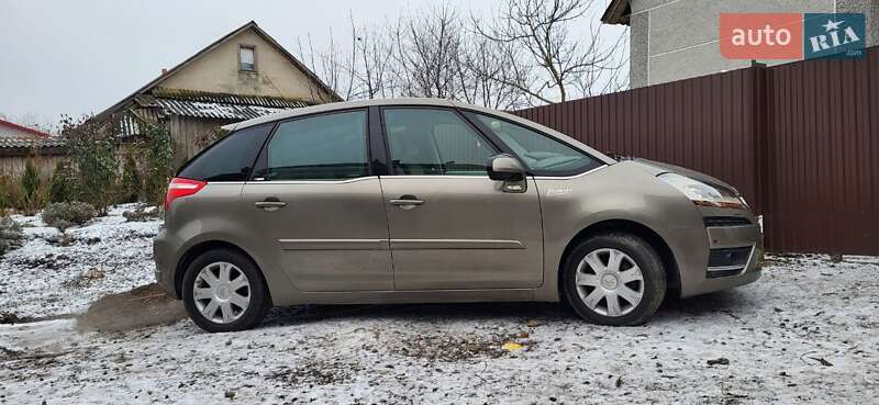 Микровэн Citroen C4 Picasso 2008 в Шумске Микровэн Citroen C4 Picasso 2008 в Шумске
