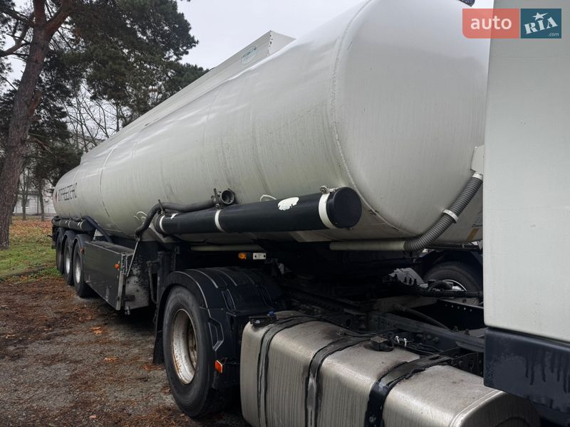 Цистерна полуприцеп Indox C438 2012 в Киеве